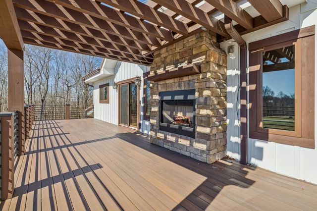 1224 Hangar Rd, Springfield, TN 37172