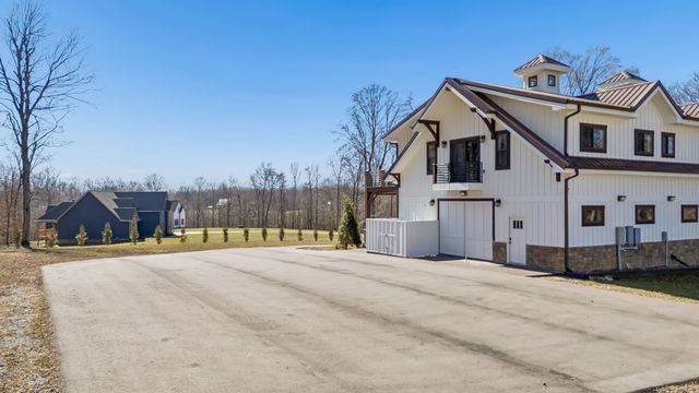 1224 Hangar Rd, Springfield, TN 37172