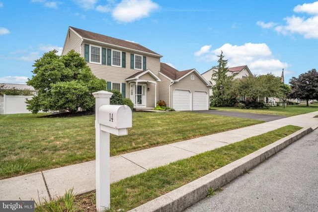 14 BLUE SPRUCE DR, Enola, PA 17025