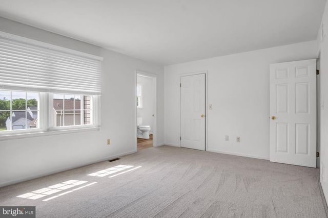 14 BLUE SPRUCE DR, Enola, PA 17025