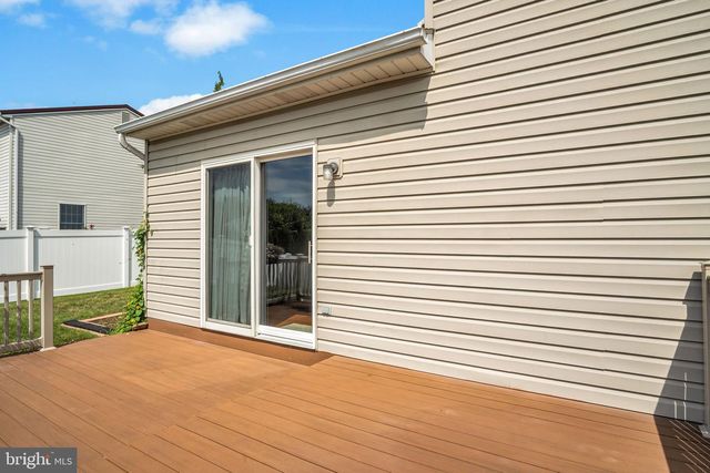 14 BLUE SPRUCE DR, Enola, PA 17025