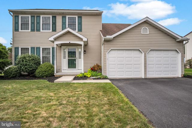 14 BLUE SPRUCE DR, Enola, PA 17025