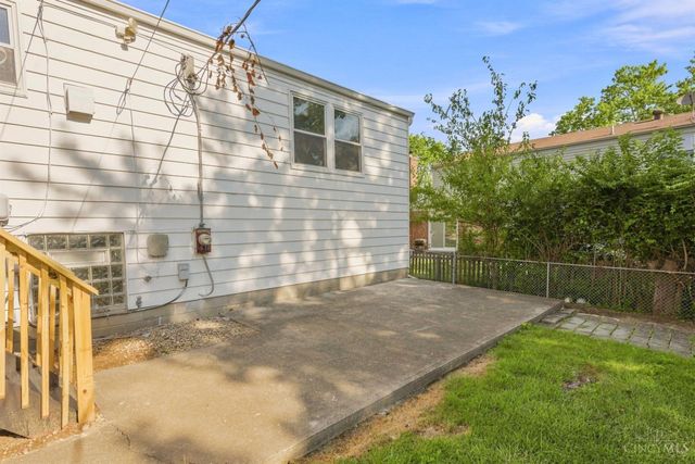 1403 Kingsbury Drive, Forest Park, OH 45240