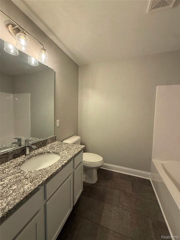 1054 Camellia Circle 44, Howell, MI 48843