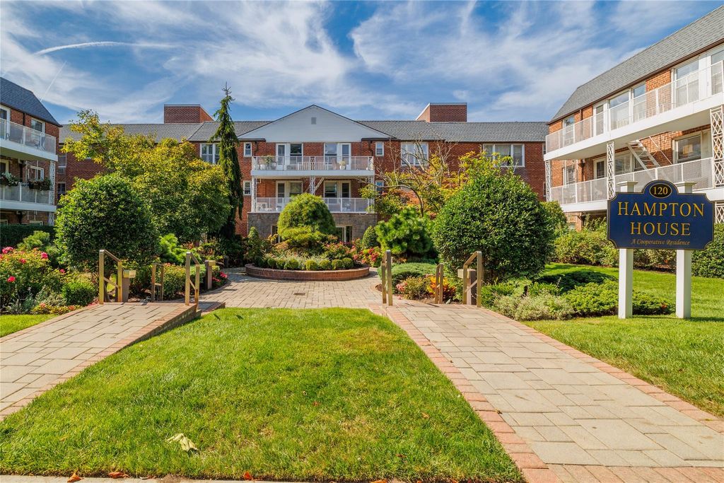 120 Morris Avenue C 15, Rockville Centre, NY 11570