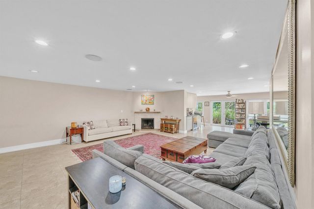5844 Pinebrook Drive, Boca Raton, FL 33433