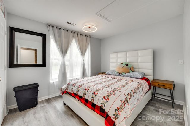 7442 Crestside Lane, Charlotte, NC 28227