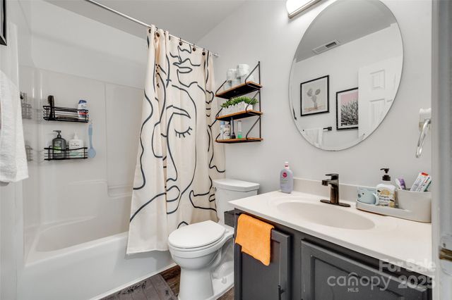 7442 Crestside Lane, Charlotte, NC 28227