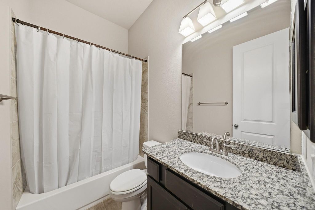 Image 24 of property listing at 6406 Kingston Valley Trail, Katy, TX 77493