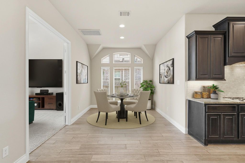 Image 9 of property listing at 6406 Kingston Valley Trail, Katy, TX 77493