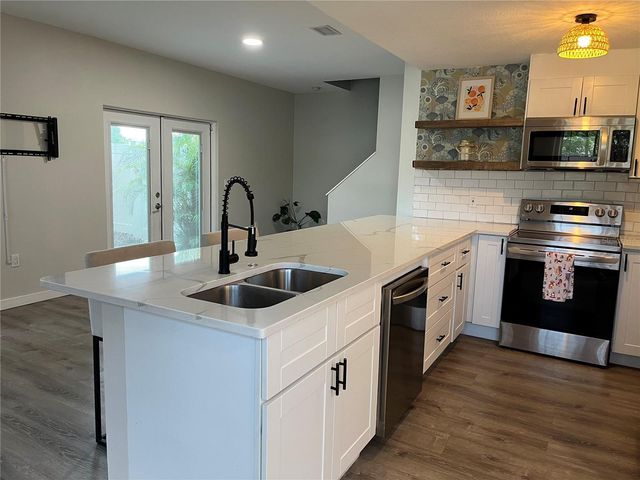 4326 TYLER CIRCLE N, St Petersburg, FL 33709