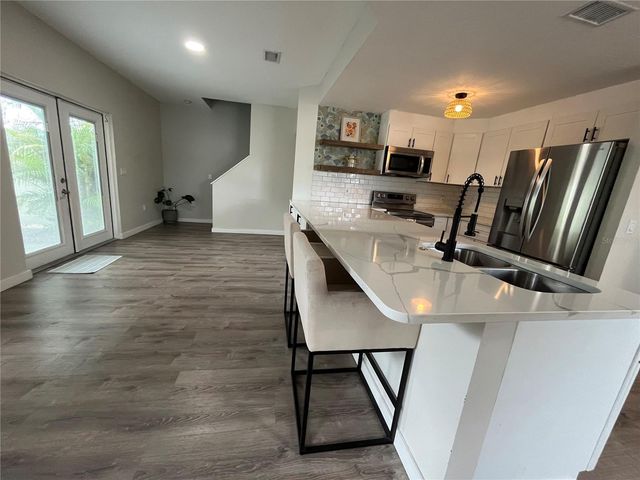 4326 TYLER CIRCLE N, St Petersburg, FL 33709
