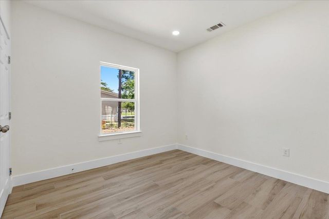 109 Clear Spring ST, Bastrop, TX 78602