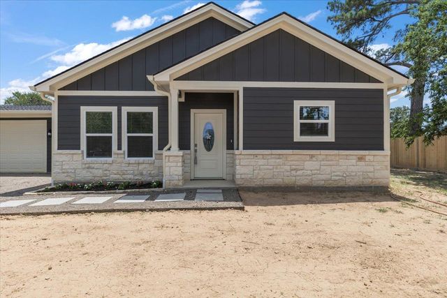 109 Clear Spring ST, Bastrop, TX 78602