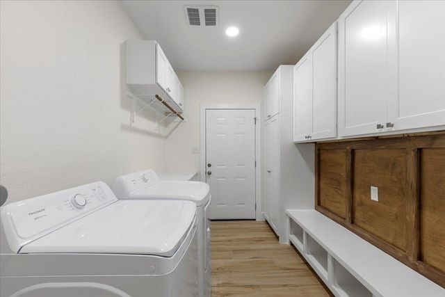 109 Clear Spring ST, Bastrop, TX 78602