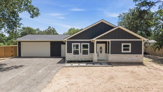 109 Clear Spring ST, Bastrop, TX 78602