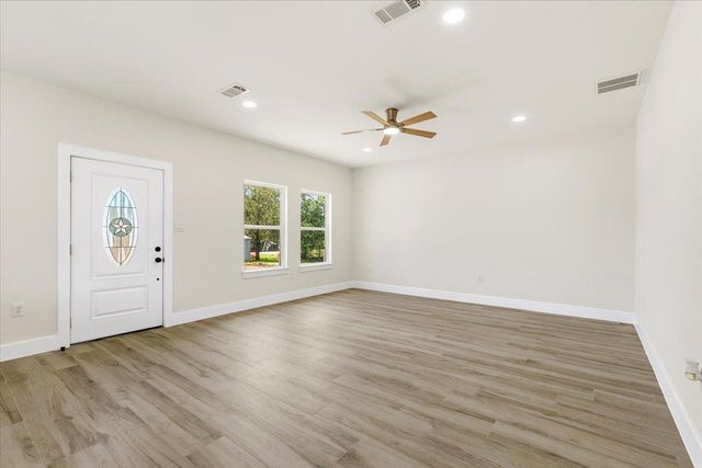 109 Clear Spring ST, Bastrop, TX 78602