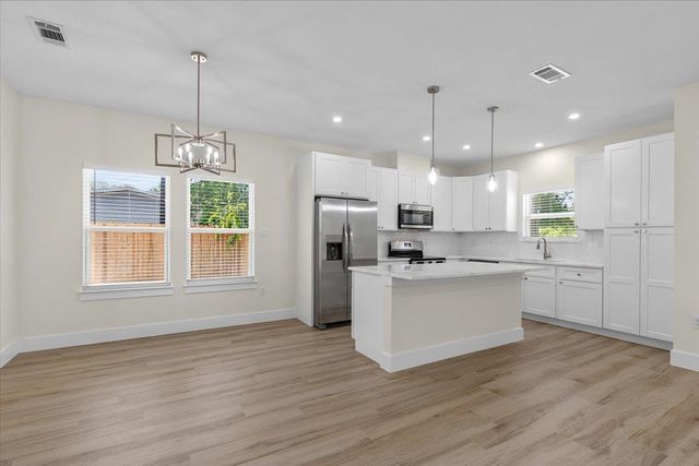 109 Clear Spring ST, Bastrop, TX 78602