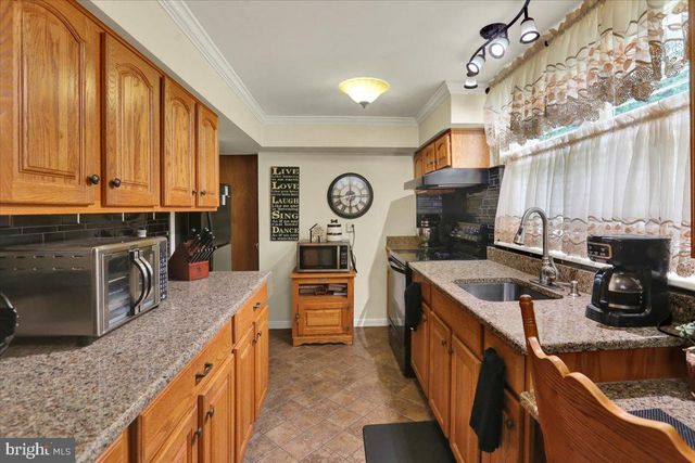 513 PERSHING BLVD, Reading, PA 19607