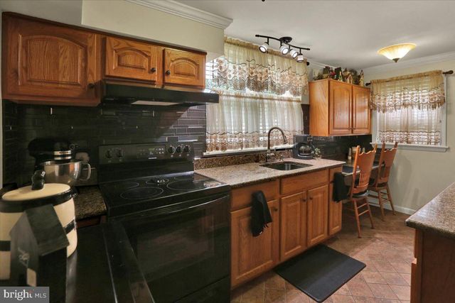 513 PERSHING BLVD, Reading, PA 19607