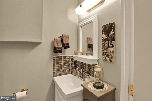 513 PERSHING BLVD, Reading, PA 19607