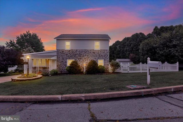 513 PERSHING BLVD, Reading, PA 19607