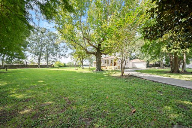 3953 Bird Heights Ave, Addis, LA 70710