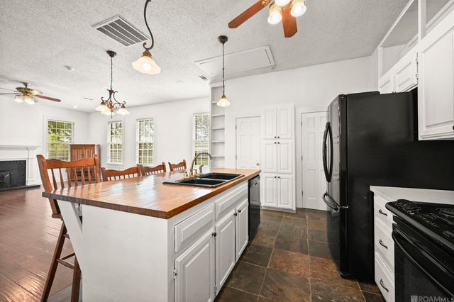 3953 Bird Heights Ave, Addis, LA 70710