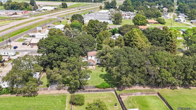 3953 Bird Heights Ave, Addis, LA 70710