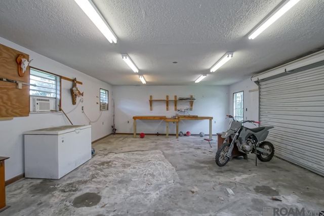 16527 Pernecia Ave, Greenwell Springs, LA 70739