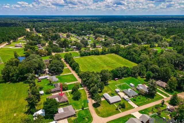 16527 Pernecia Ave, Greenwell Springs, LA 70739