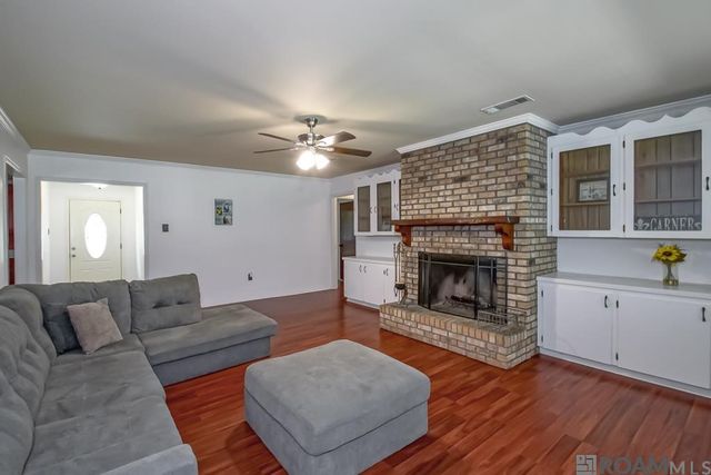 16527 Pernecia Ave, Greenwell Springs, LA 70739