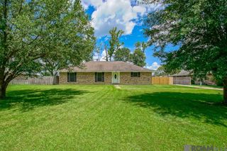 16527 Pernecia Ave, Greenwell Springs, LA 70739