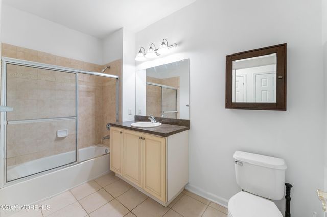 636 Sophee Lane, Lakewood, NJ 08701