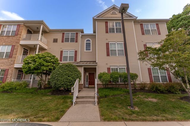 636 Sophee Lane, Lakewood, NJ 08701