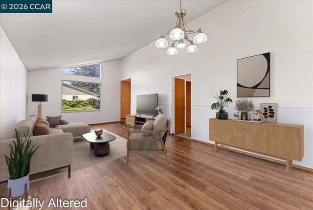 124 Chestnut Dr, Hercules, CA 94547
