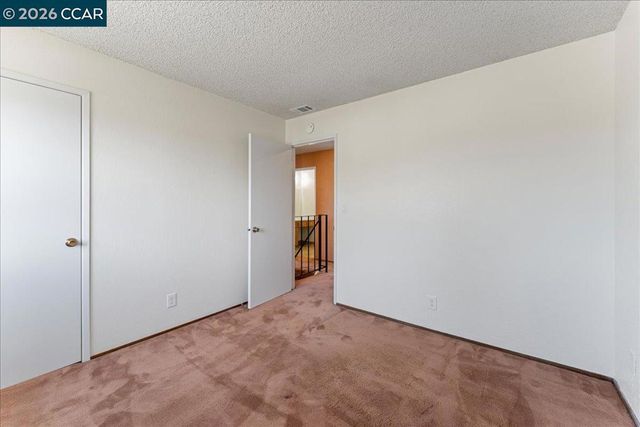 124 Chestnut Dr, Hercules, CA 94547