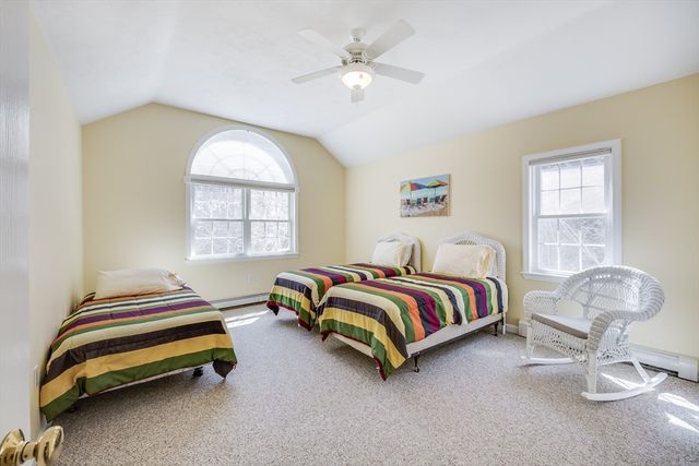 66 Frog Pond Close, Mashpee, MA 02649