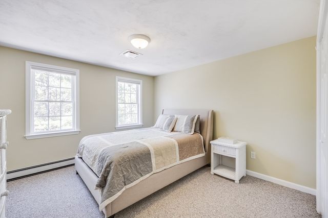 66 Frog Pond Close, Mashpee, MA 02649