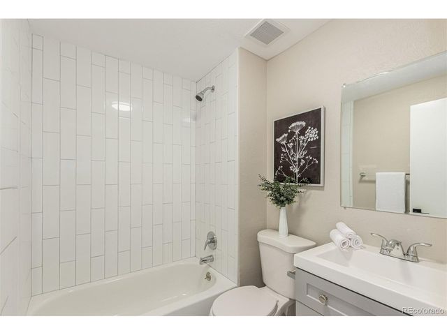 8900 W 57th Ave, Arvada, CO 80002