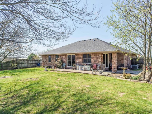700 Bedrock Lane, Nixa, MO 65714