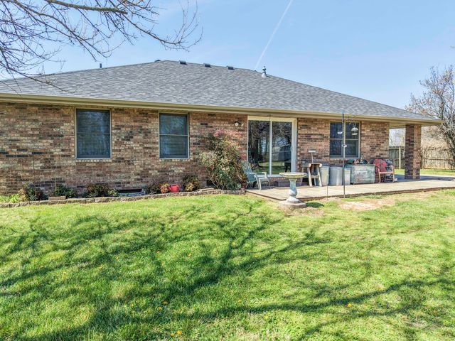 700 Bedrock Lane, Nixa, MO 65714