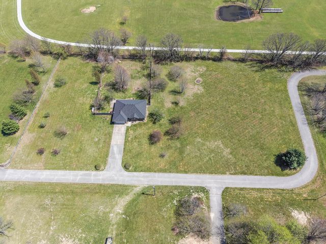 700 Bedrock Lane, Nixa, MO 65714
