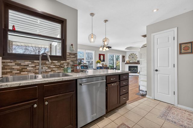 700 Bedrock Lane, Nixa, MO 65714