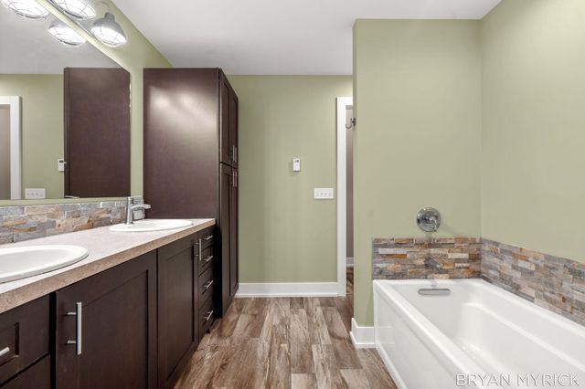 4656 Arbor Trail, Laketown Twp, MI 49423