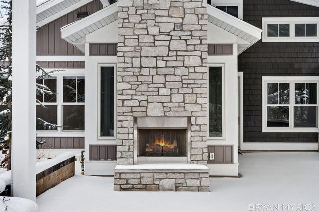 4656 Arbor Trail, Laketown Twp, MI 49423