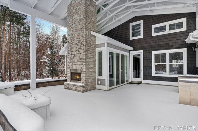 4656 Arbor Trail, Laketown Twp, MI 49423