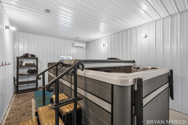 4656 Arbor Trail, Laketown Twp, MI 49423