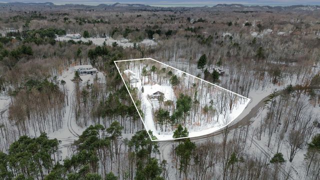 4656 Arbor Trail, Laketown Twp, MI 49423