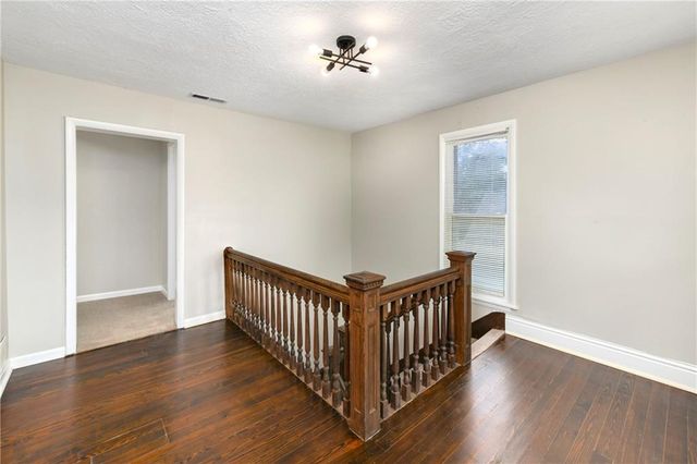 505 W Wea Street, Paola, KS 66071